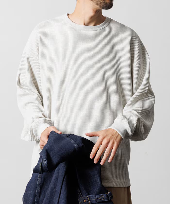 アッシュグレー