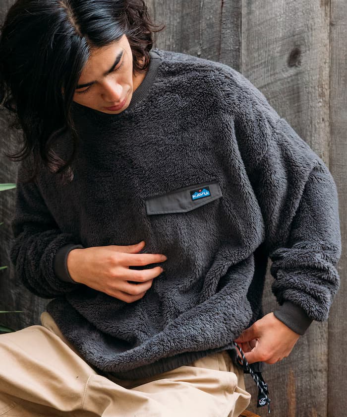 チャコールグレー