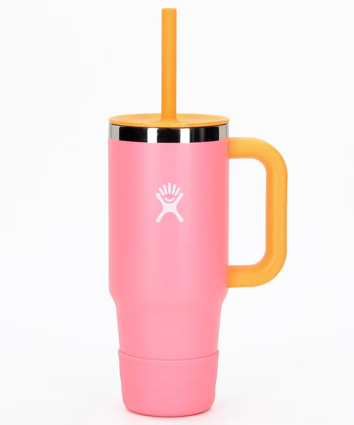 コーラルピンク