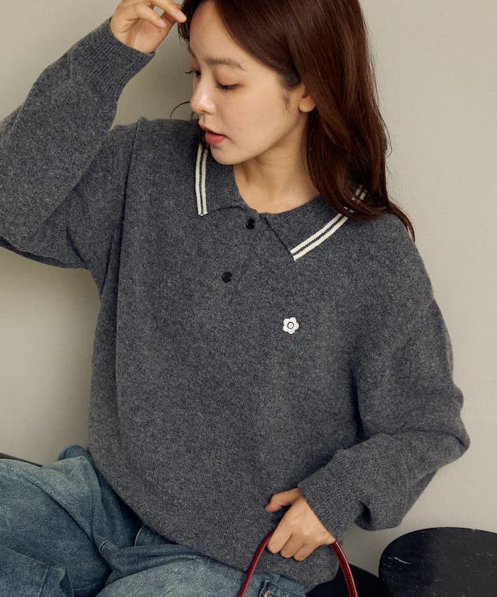 チャコールグレー