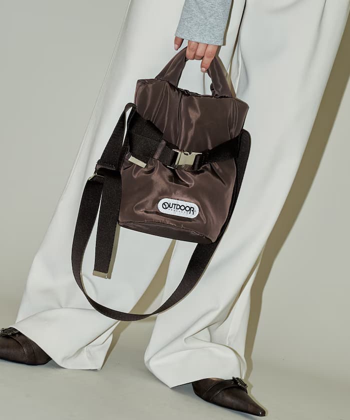 皮帶付託特包 XS 限定展開